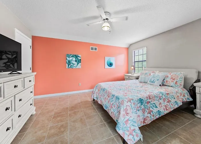 Holiday home 3br-pets-yard -bay Access -wi-fi