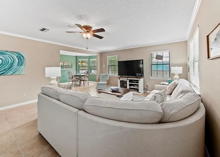 3br-pets-yard -bay Access -wi-fi Holiday home
