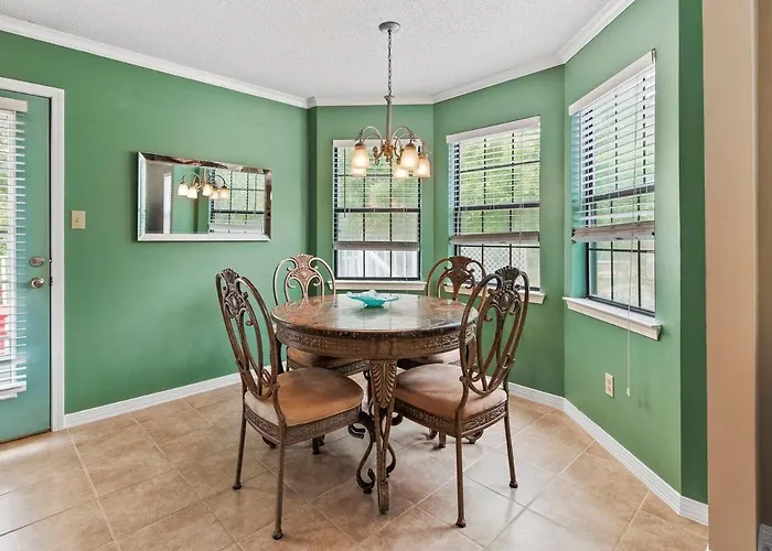 3br-pets-yard -bay Access -wi-fi *