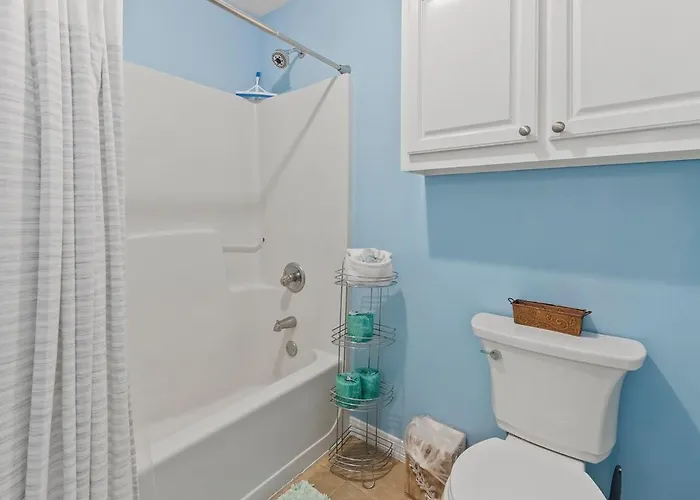 Holiday home 3br-pets-yard -bay Access -wi-fi